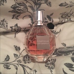 Viktor & Rolf flowerbomb